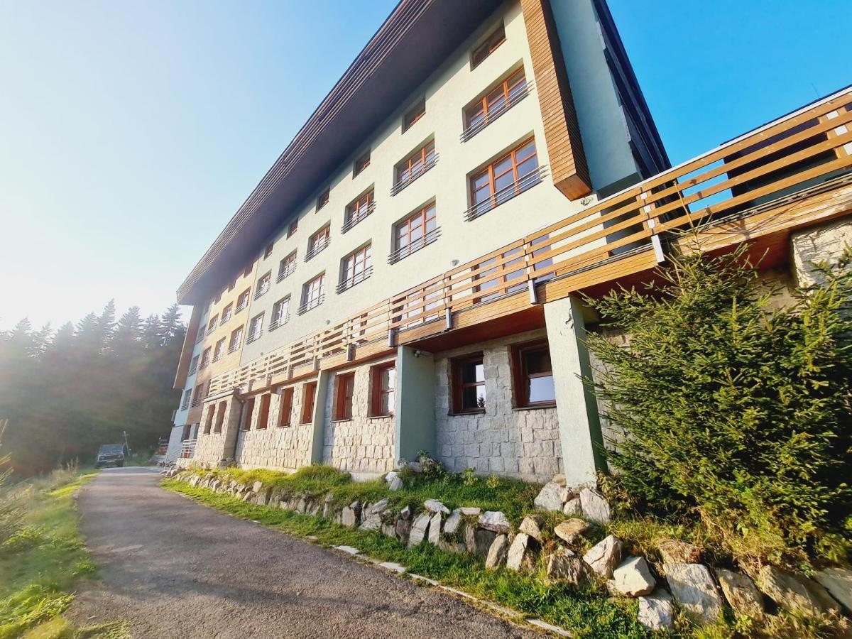 Cihlarka - Lisci Doupe 110 Lägenhet Pec pod Snezkou Exteriör bild